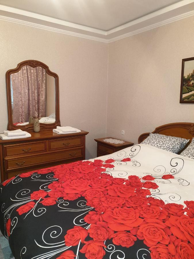 דירות יאשי Alin Apartament מראה חיצוני תמונה
